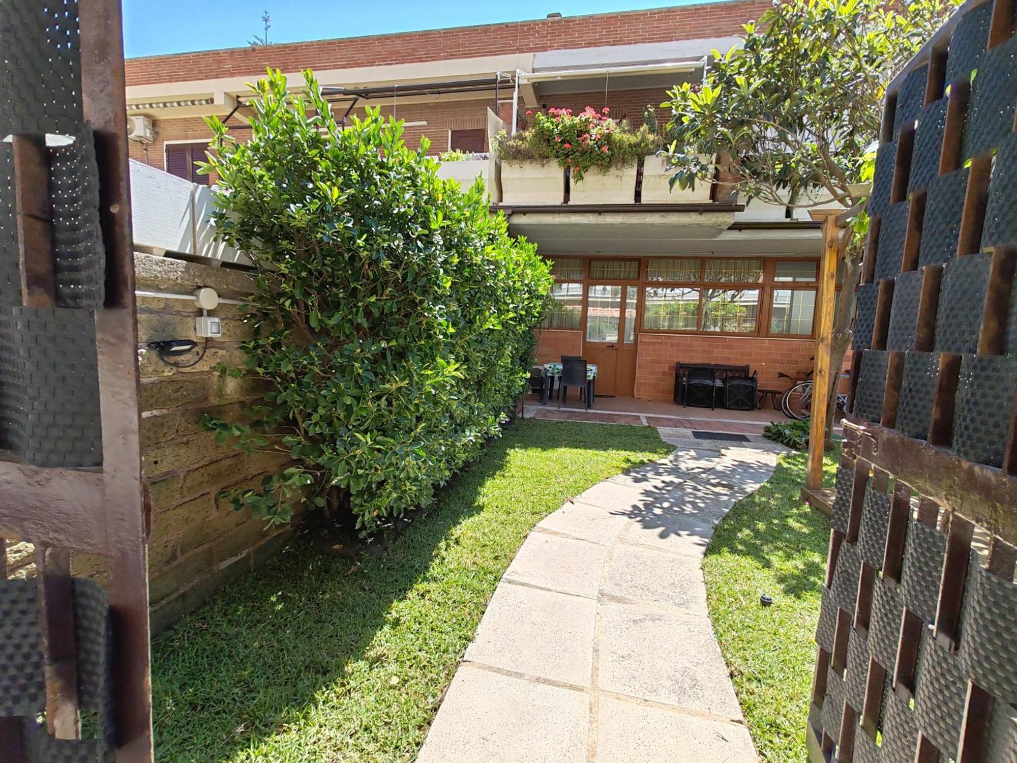 Apartment Ostia Home *